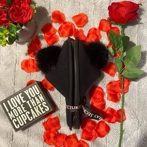 NWT Victoria’s Secret Black Slippers